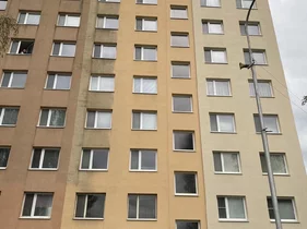 čistenie fasád bytových domov