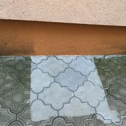 čistenie zámkovej dlažby